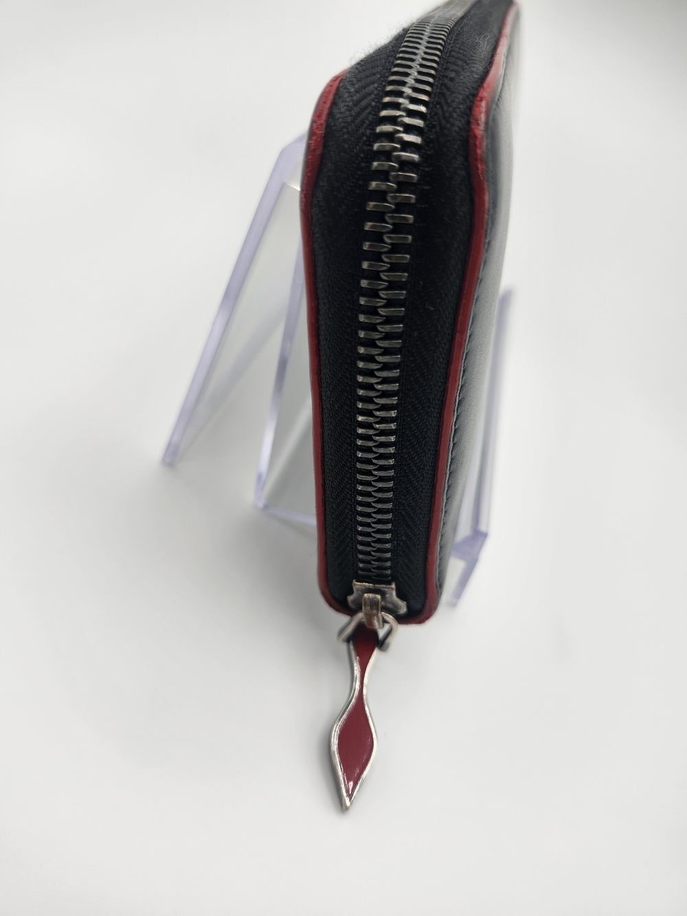 Authentic Preloved Christian Louboutin Black Leather Zip Wallet & Lipstk Bundle - Picture 7 of 16